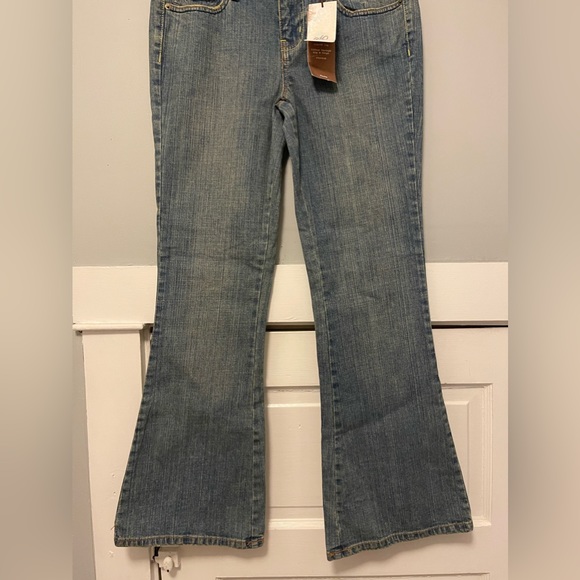 Faded Wash Flare Leg Jeans - Picture 2 of 10